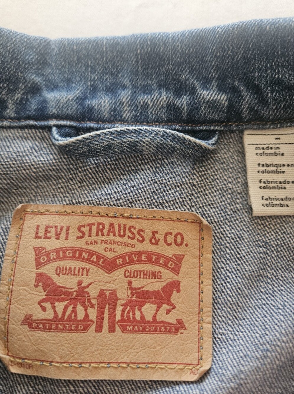Levi's San Fransisco Cal Blue Jean Jacket - Classic Size Medium - Picture 2 of 7